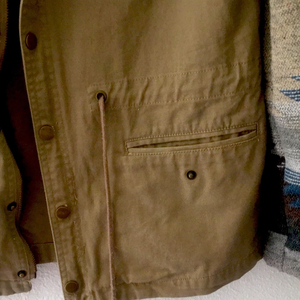 Brown Jacket With Beautiful Pattern - image 4